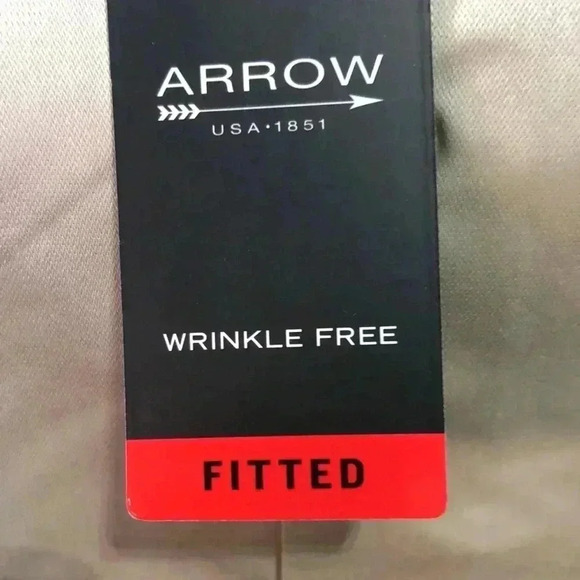 Arrow Fitted Wrinkle free sateen, cotton polyester shirt, Ivory, size 17.5 36/37 - Picture 3 of 7